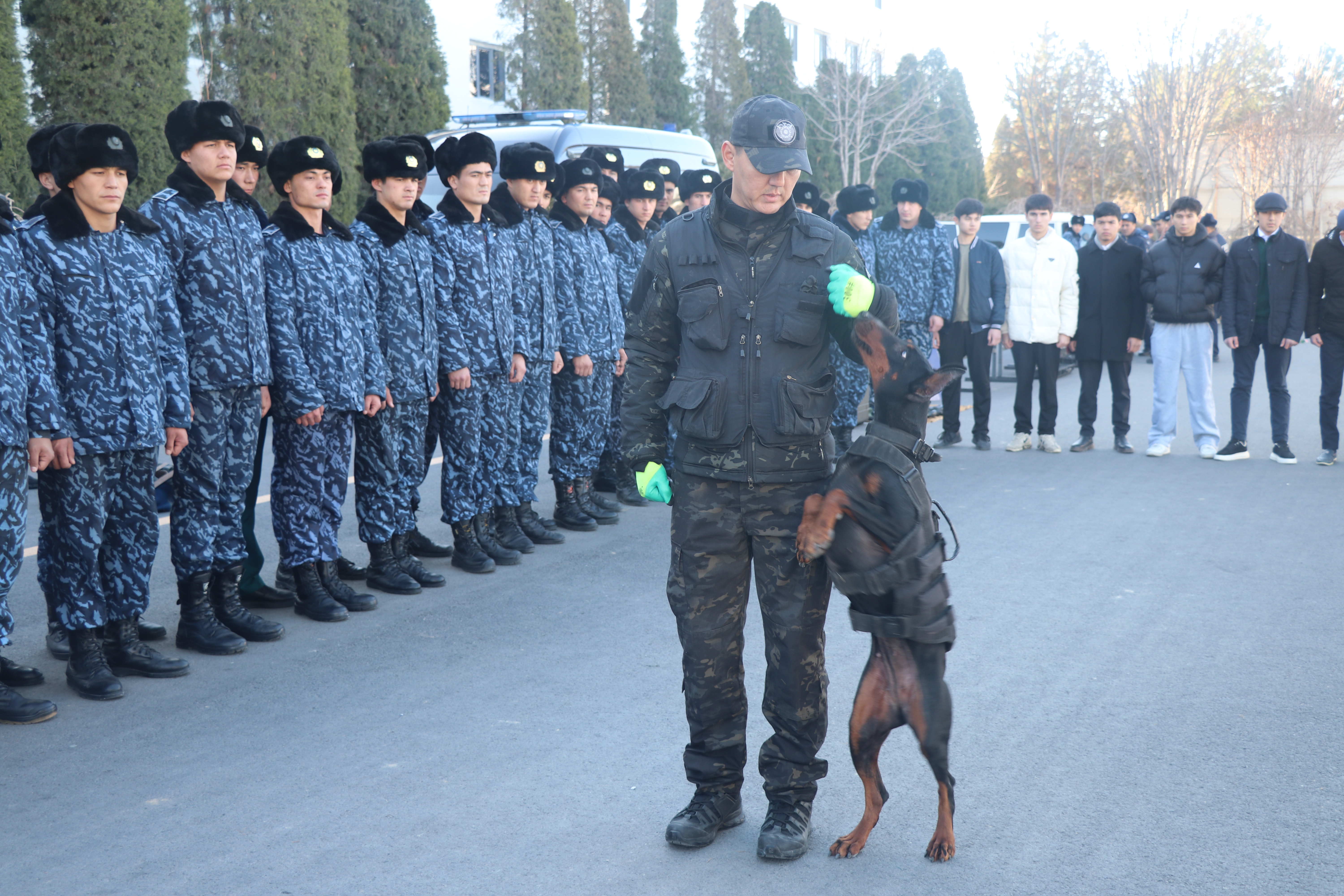 Vatan himoyachilari kuniga bag‘ishlangan “Ochiq eshiklar kuni” – yoshlar qalbida vatanparvarlik ruhi